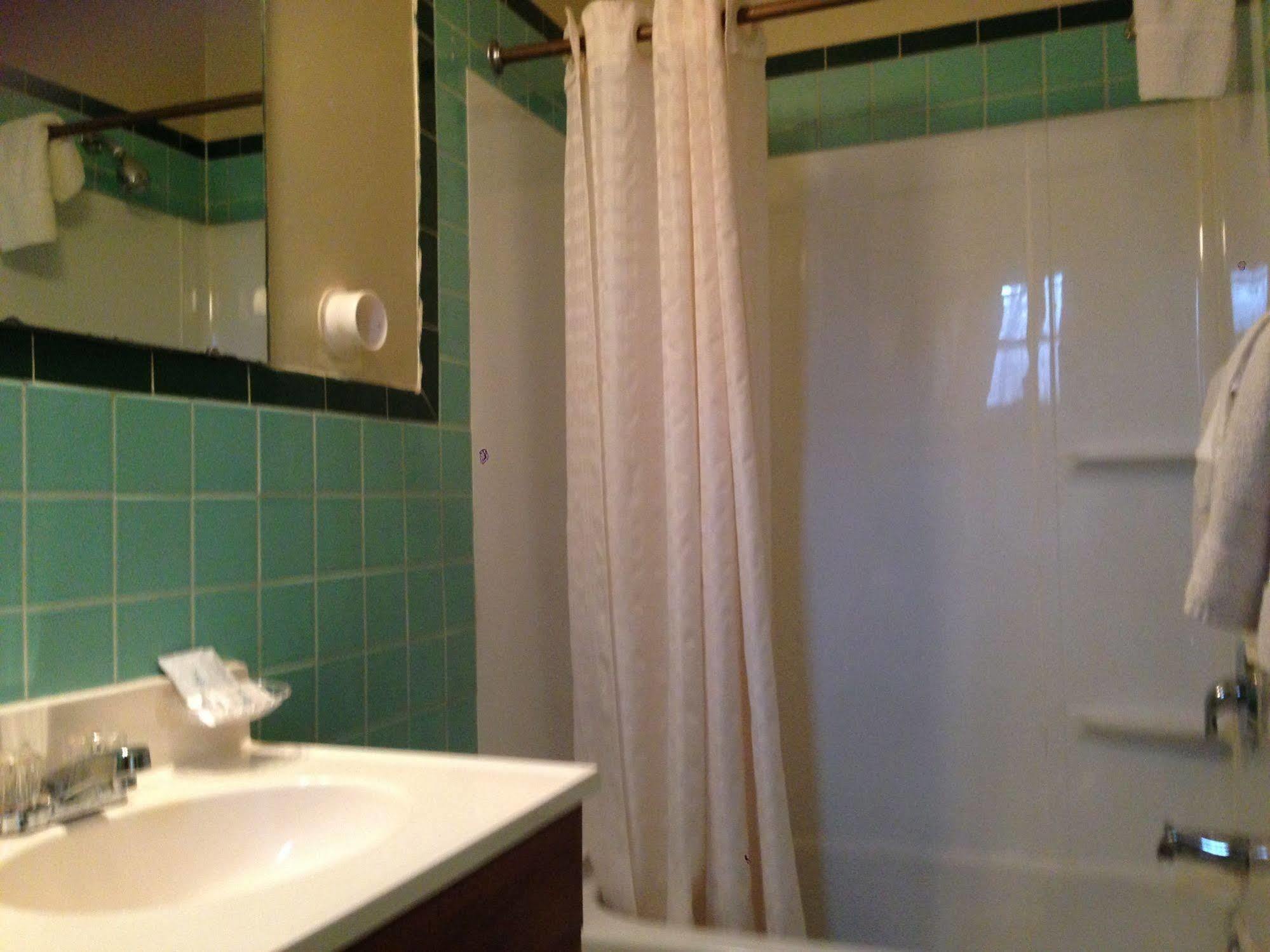 Villa Rosa Motel Painesville Kültér fotó