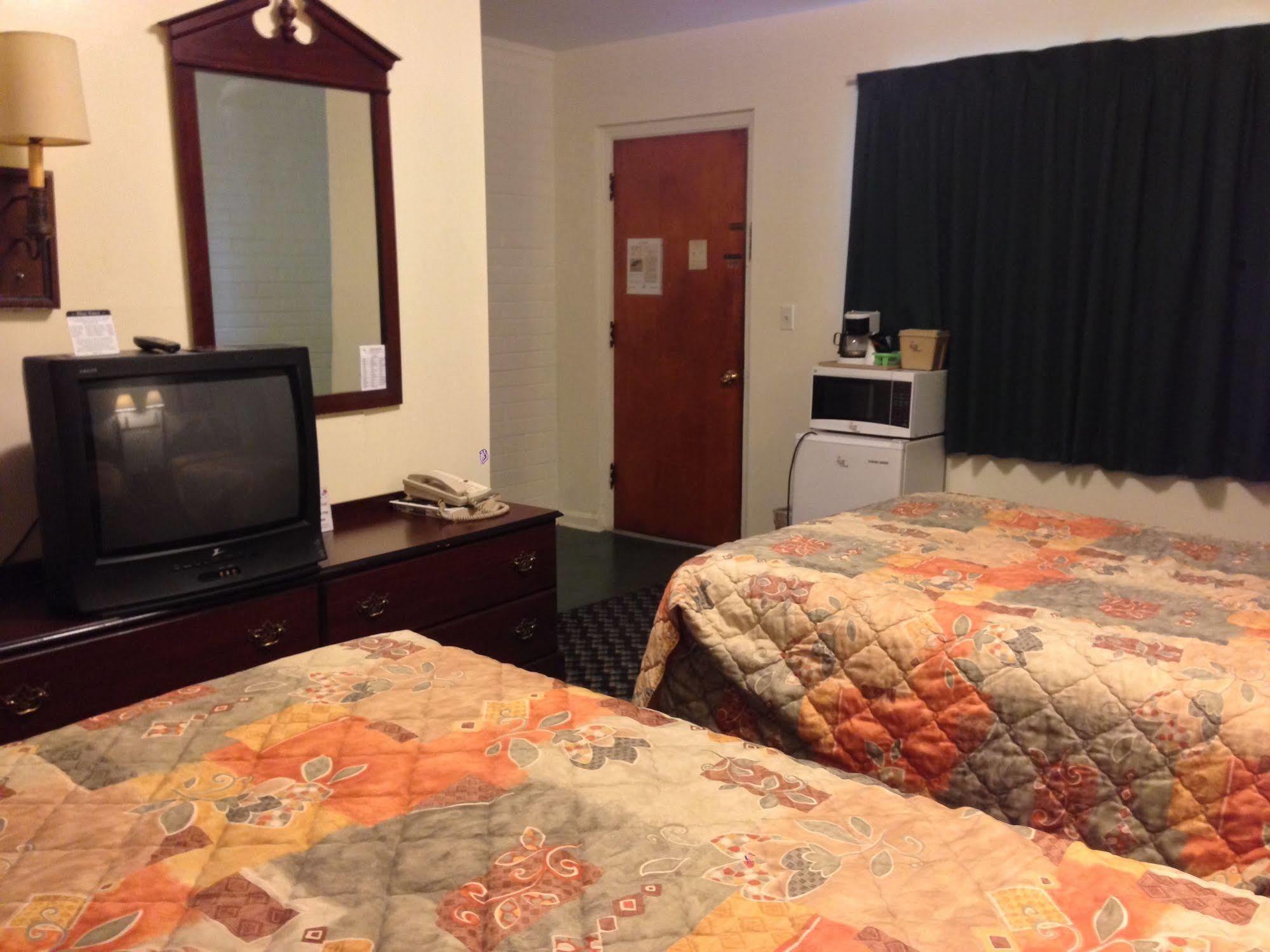 Villa Rosa Motel Painesville Kültér fotó